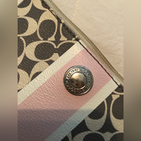 Coach Wristlet - Picture 8 of 10
